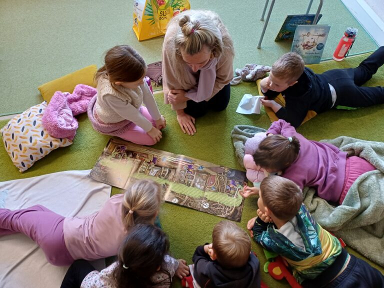 Bundesweiter Vorlesetag an der Grundschule "Am Kiefernwald"